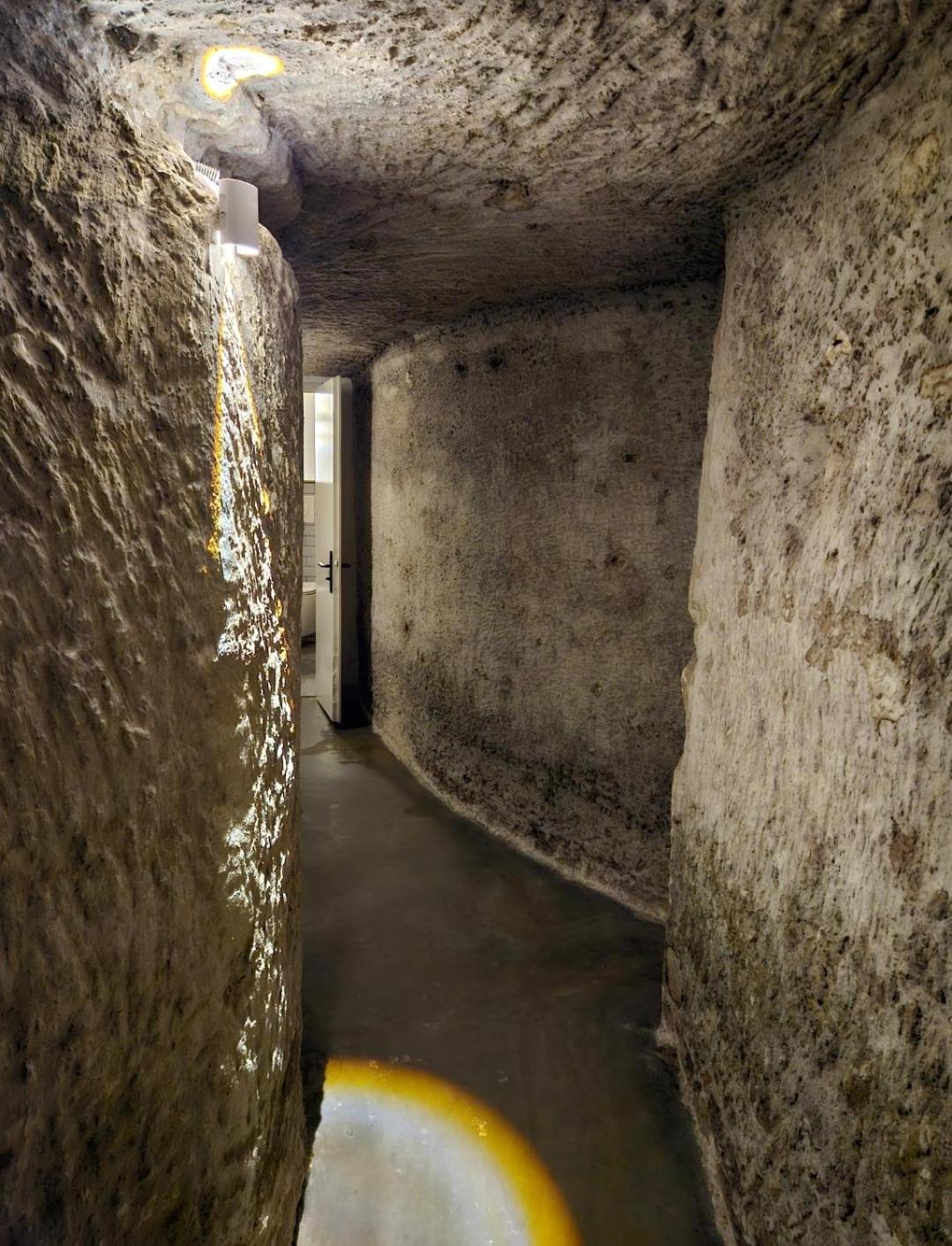 Troglodyte Baths Apartment Saint-Étienne-de-Chigny Exterior foto